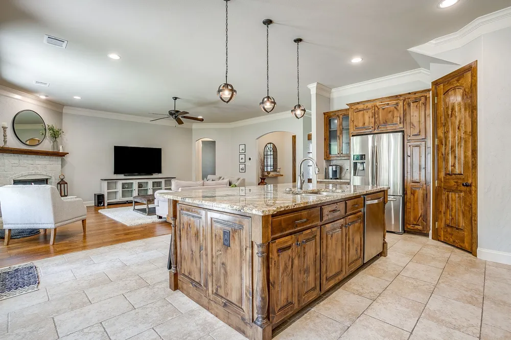 7259 Oak Creeks Court Fort Worth, TX 76135