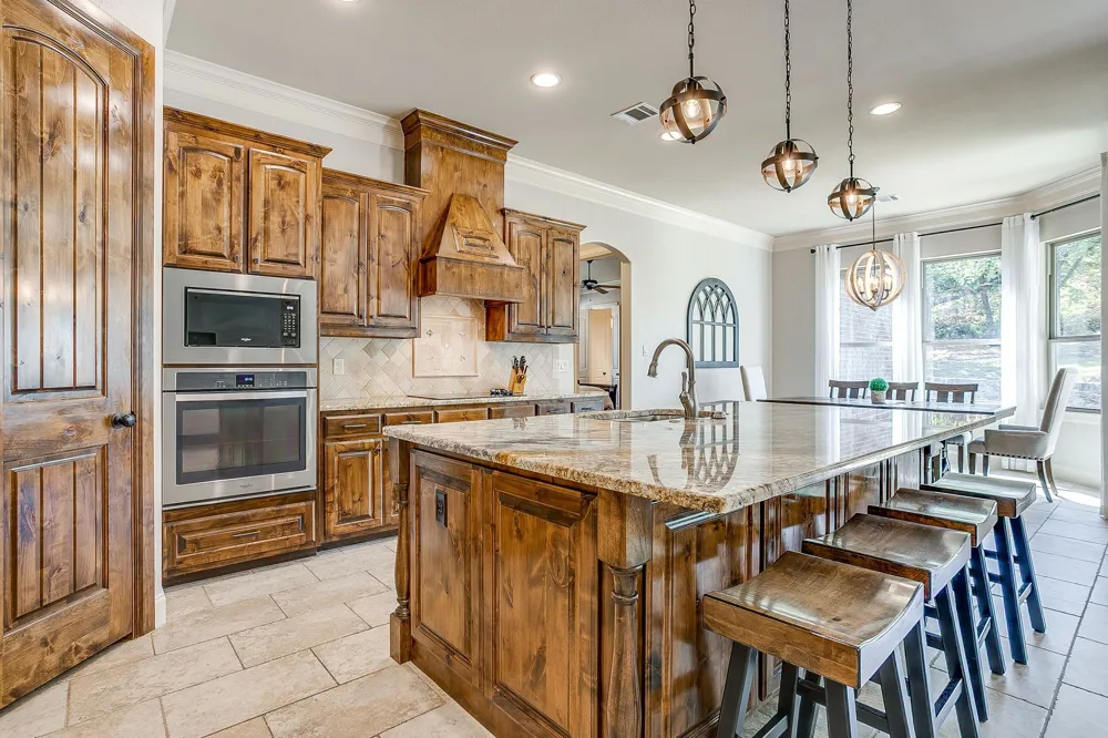 7259 Oak Creeks Court Fort Worth, TX 76135