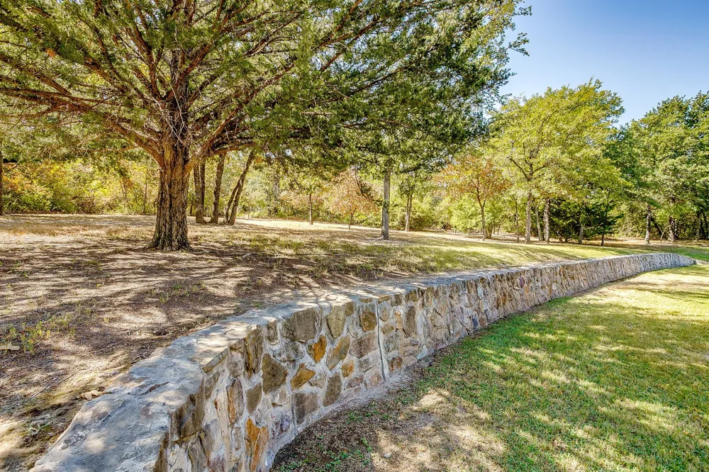 7259 Oak Creeks Court Fort Worth, TX 76135