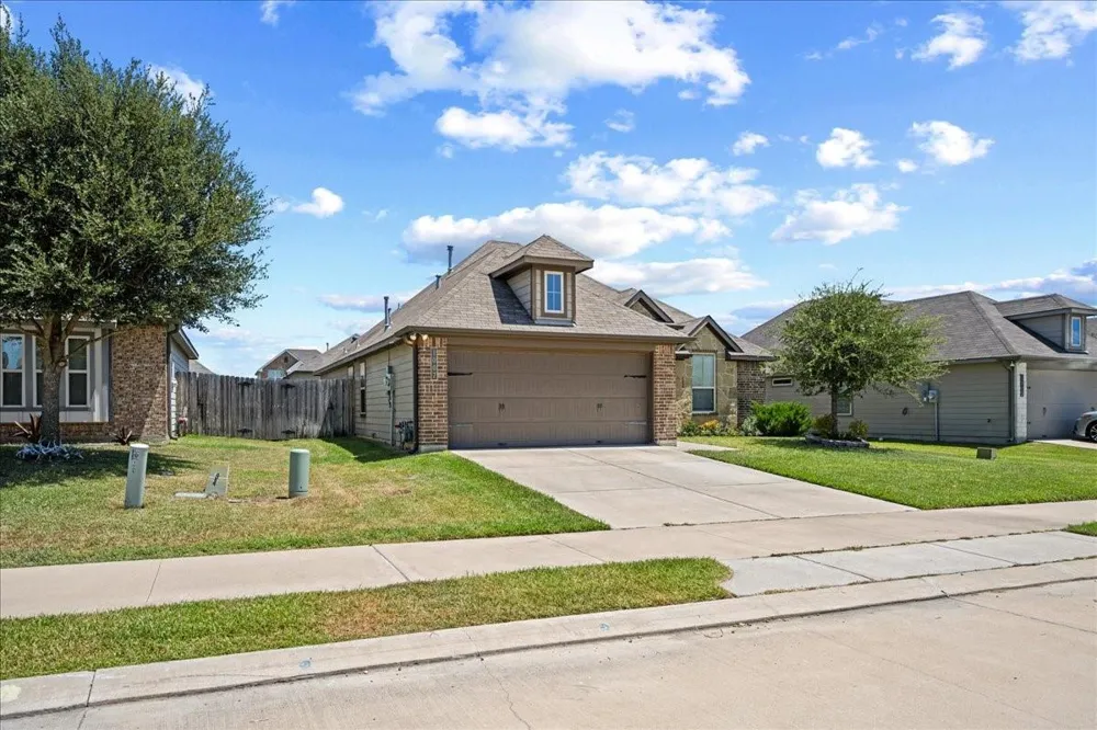 1007 Trellis Pass Brenham, TX 77833