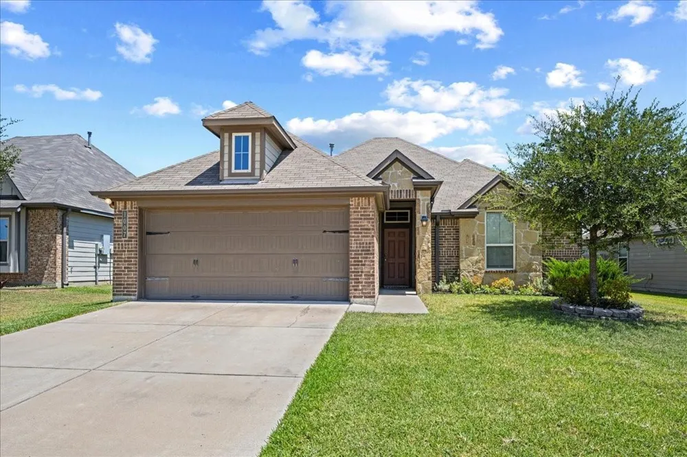 1007 Trellis Pass Brenham, TX 77833