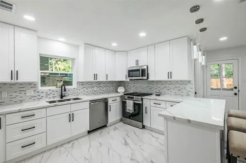 4023 Laverock Road