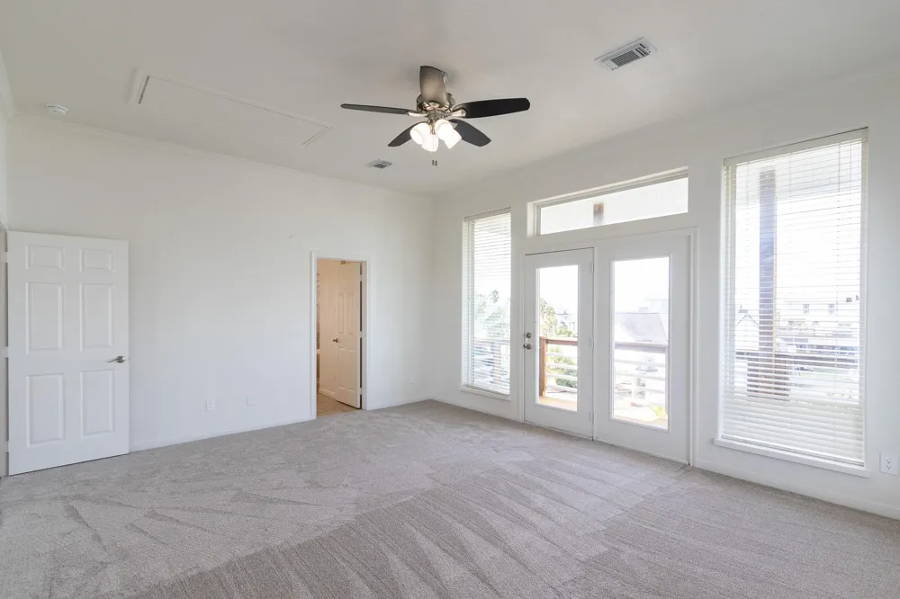 1414 Lotus Drive Tiki Island, TX 77554