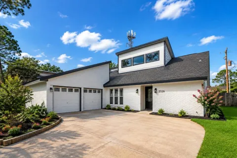 2326 Ashmont Drive