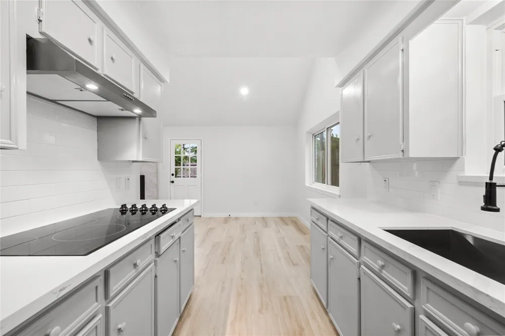 2326 Ashmont Drive Missouri City, TX 77489
