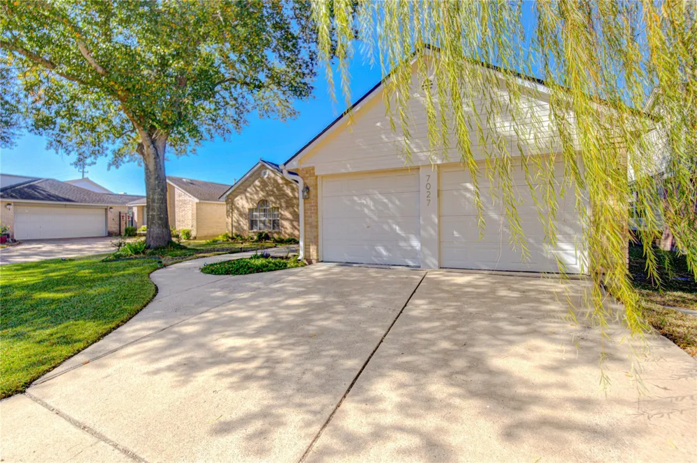 7027 Brockington Drive Katy, TX 77494