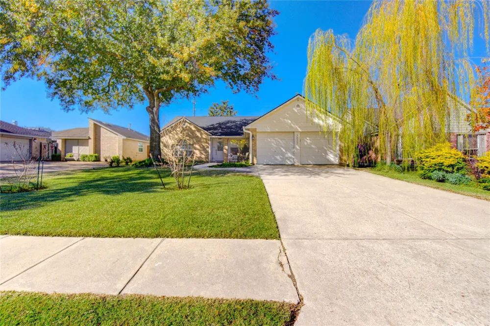 7027 Brockington Drive Katy, TX 77494