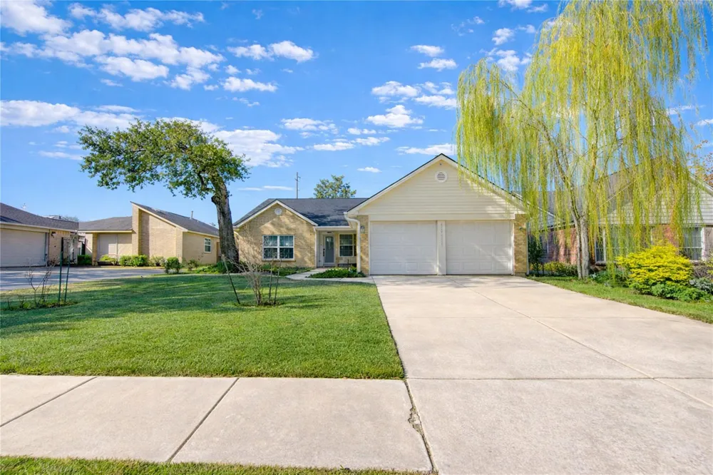 7027 Brockington Drive Katy, TX 77494