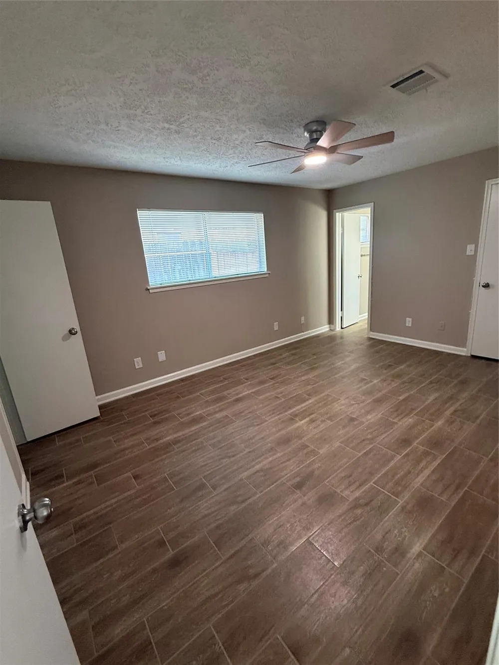 4210 Steep Rock Drive Pasadena, TX 77504