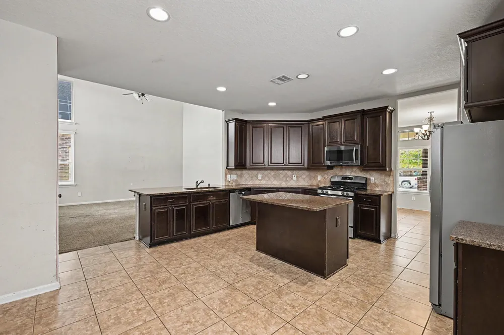 13207 Davenport Hills Lane Humble, TX 77346