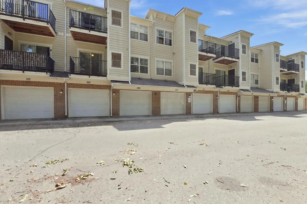 309 Legato Drive Walled Lake, MI 48390