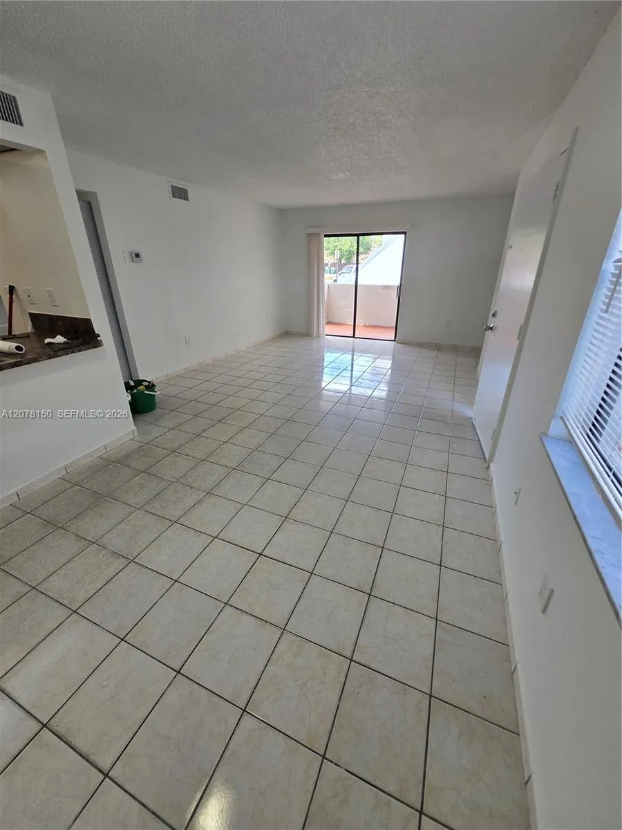 14835 SW 80th St #104-6 Miami, FL 33193