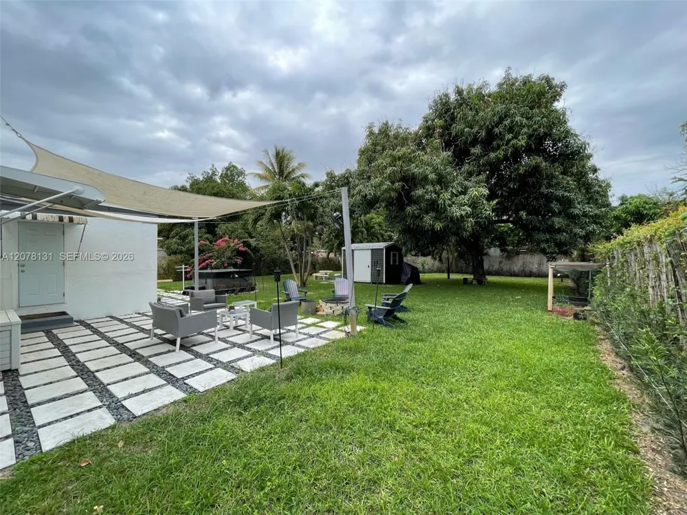 1545 NE 138th St North Miami, FL 33161