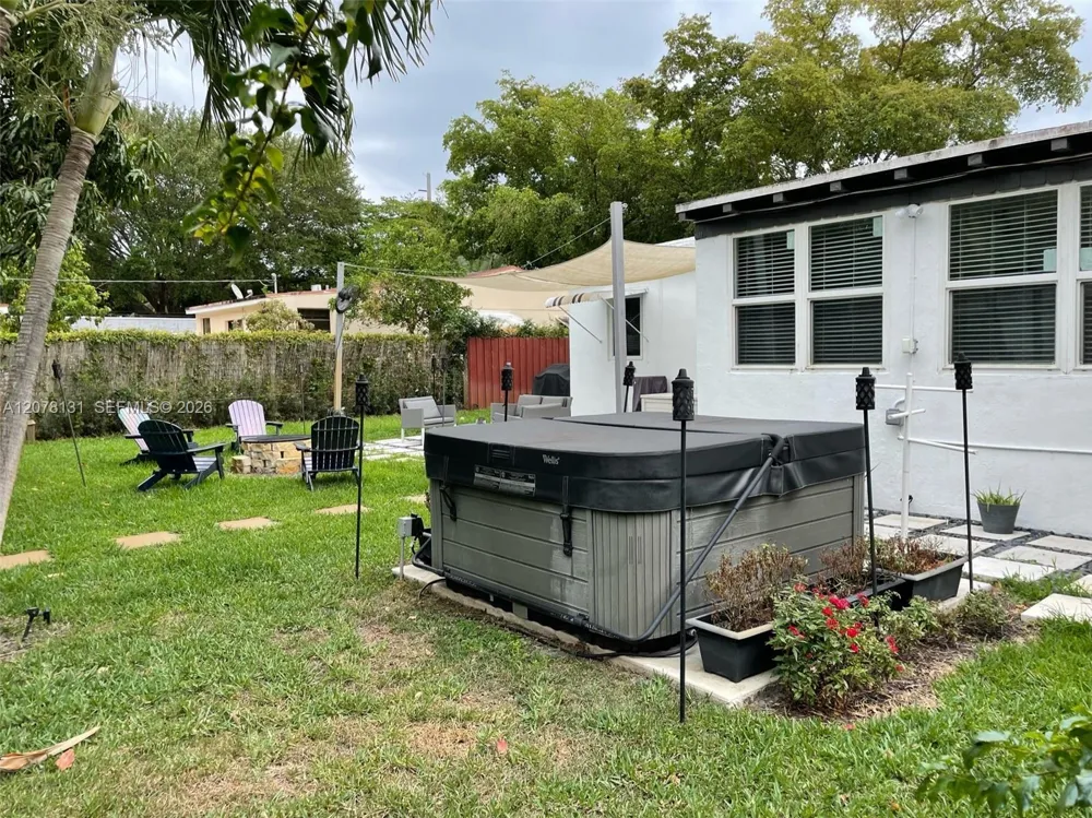 1545 NE 138th St North Miami, FL 33161