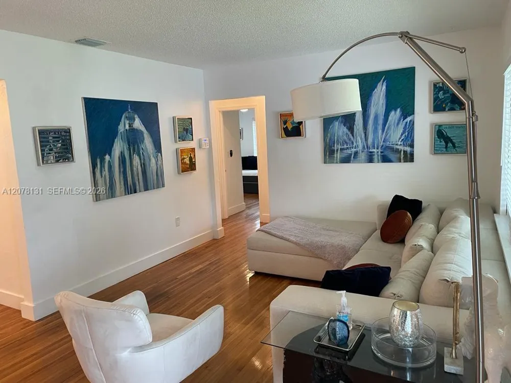 1545 NE 138th St North Miami, FL 33161