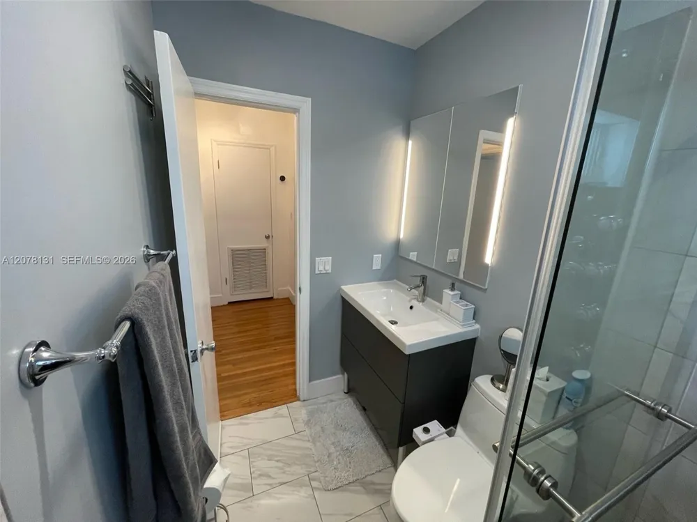 1545 NE 138th St North Miami, FL 33161