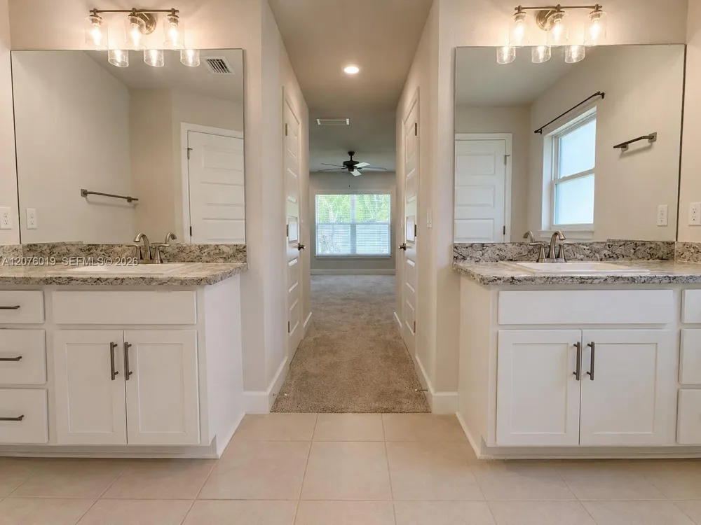 8308 Amalfi Cir Fort Pierce, FL 34951