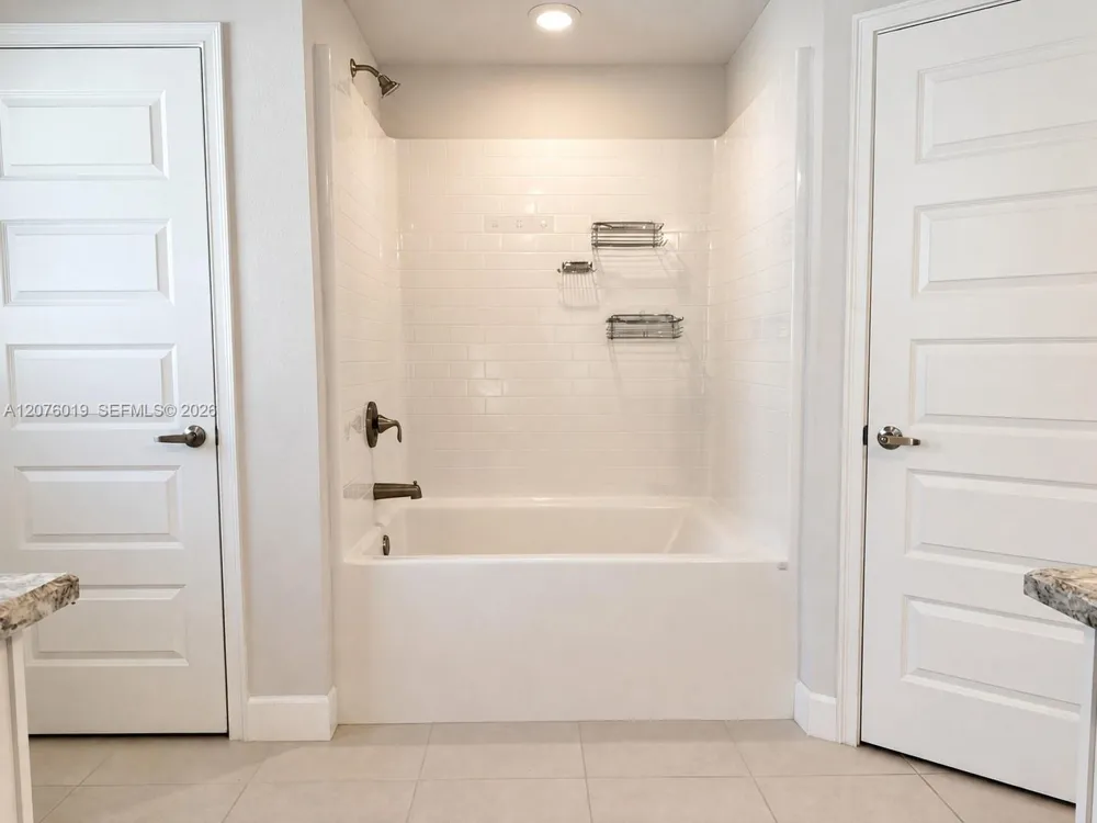 8308 Amalfi Cir Fort Pierce, FL 34951