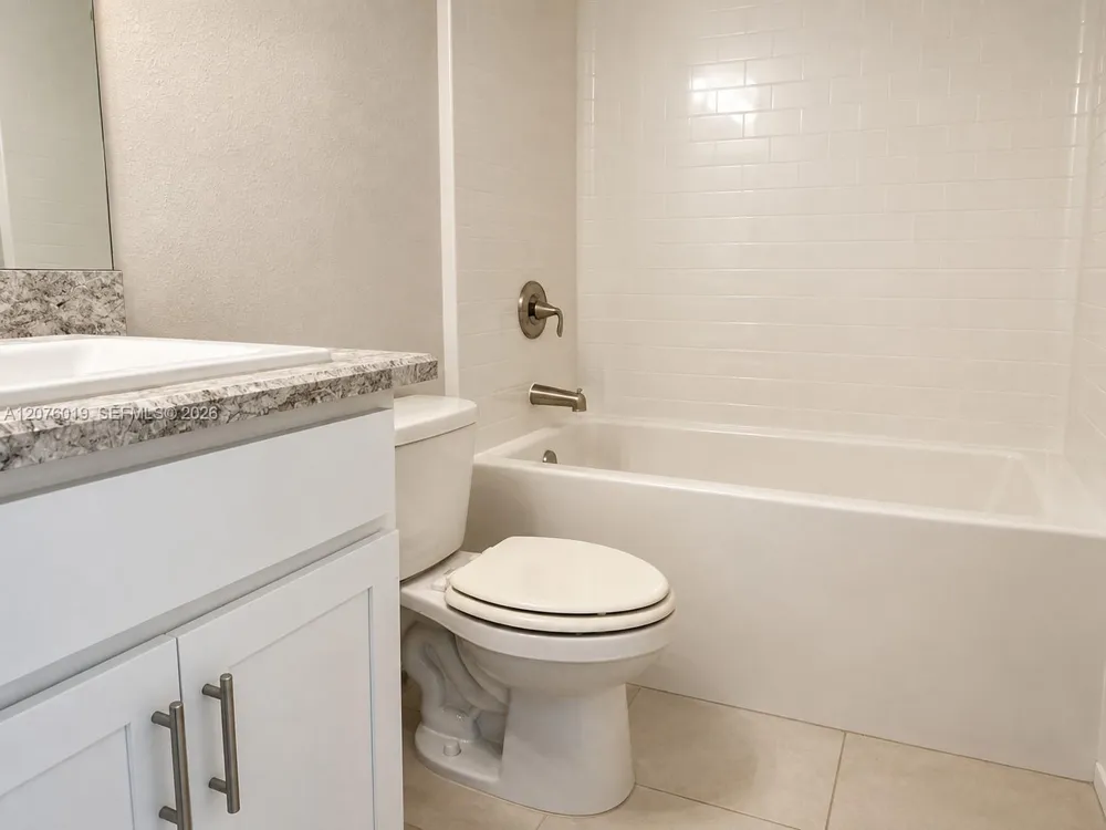 8308 Amalfi Cir Fort Pierce, FL 34951