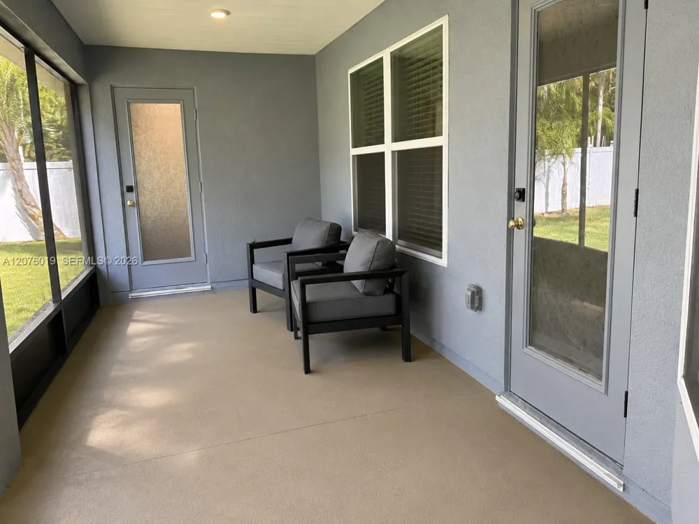 8308 Amalfi Cir Fort Pierce, FL 34951