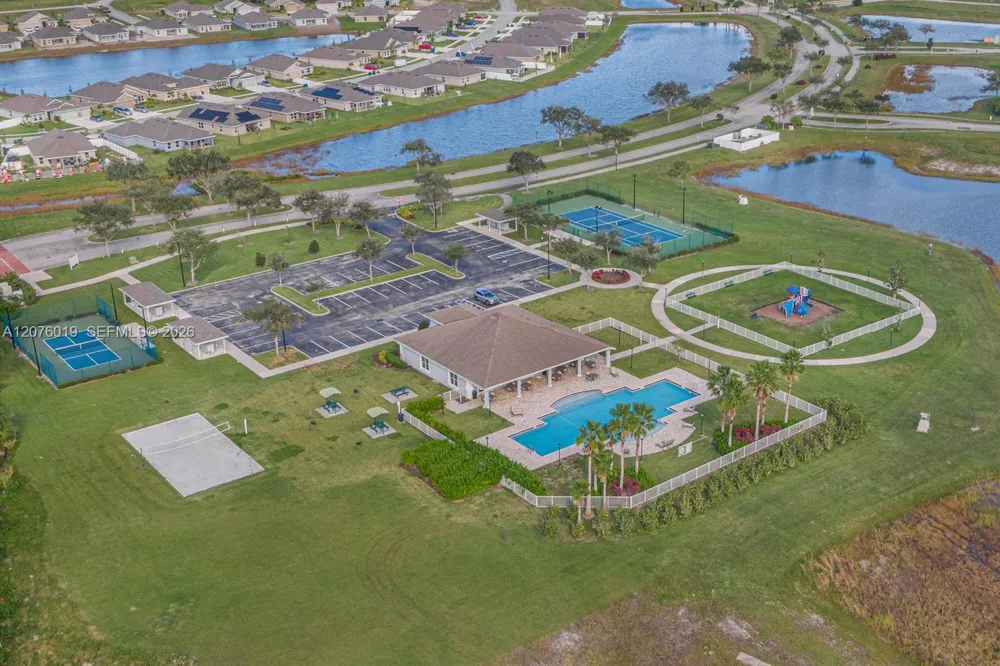8308 Amalfi Cir Fort Pierce, FL 34951
