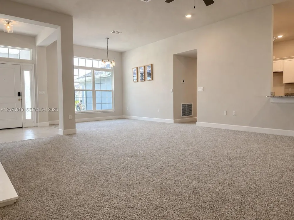 8308 Amalfi Cir Fort Pierce, FL 34951