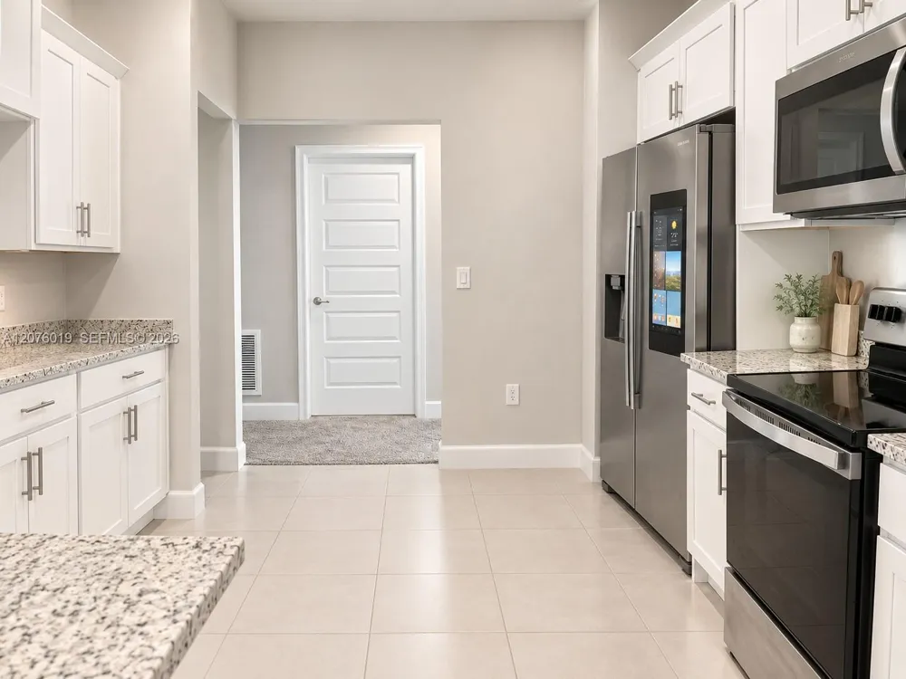8308 Amalfi Cir Fort Pierce, FL 34951