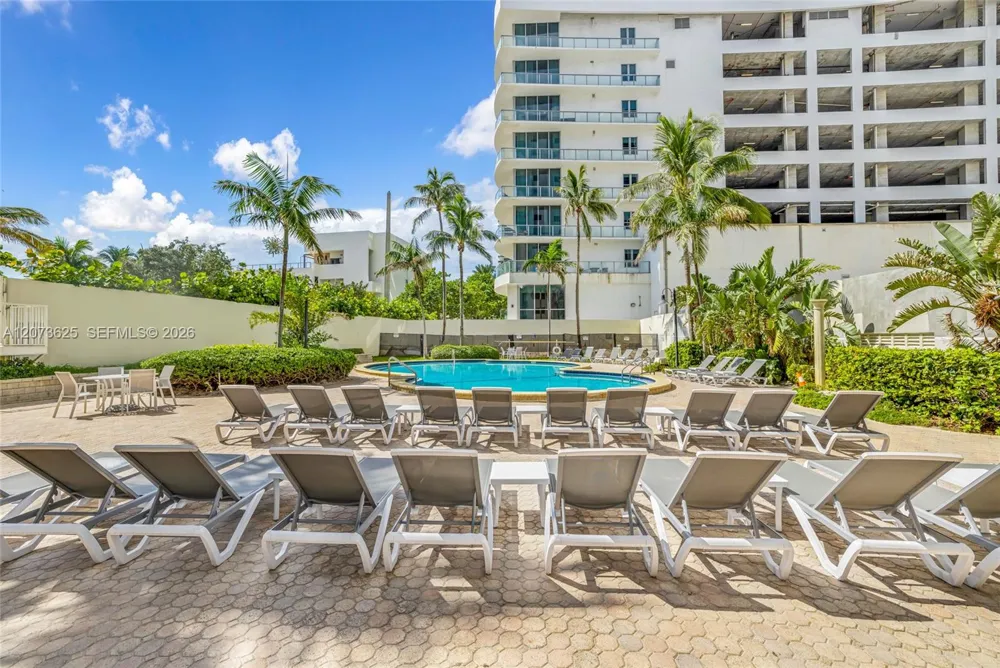 4001 S Ocean Dr #15P Hollywood, FL 33019