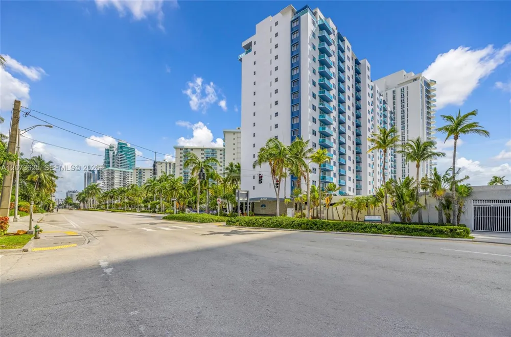 4001 S Ocean Dr #15P Hollywood, FL 33019