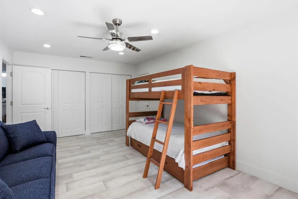 21680 Tall Palm Circle #12-B Boca Raton, FL 33433