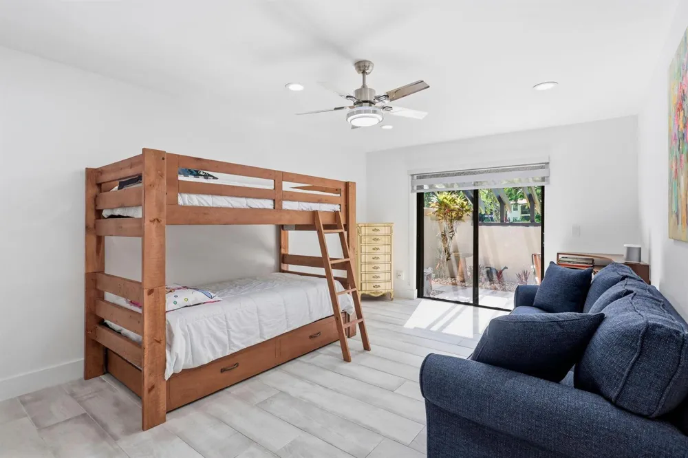 21680 Tall Palm Circle #12-B Boca Raton, FL 33433