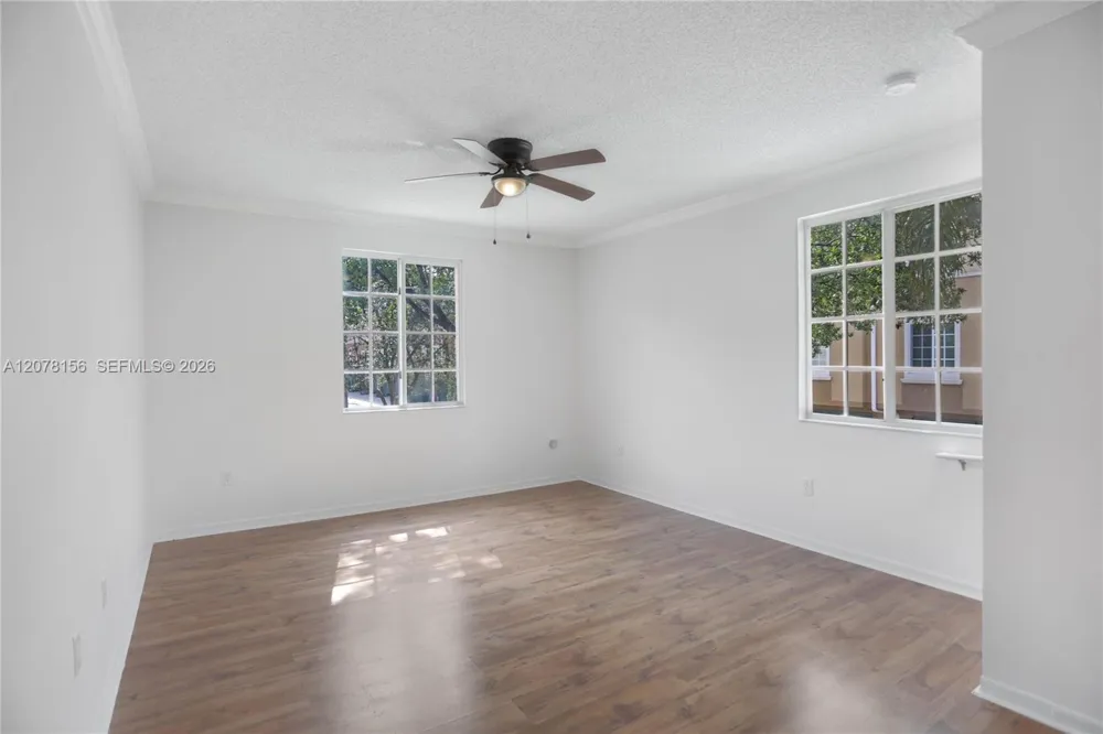 2941 NE 185th St #1305 Miami, FL 33180