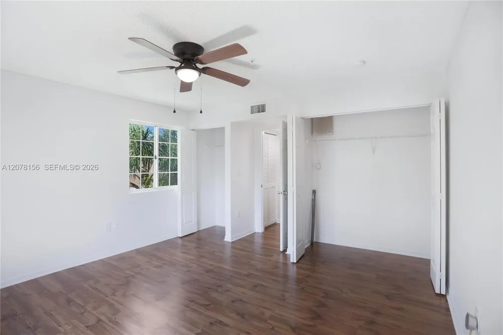 2941 NE 185th St #1305 Miami, FL 33180