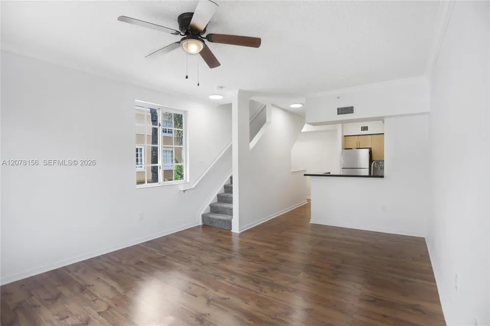 2941 NE 185th St #1305 Miami, FL 33180