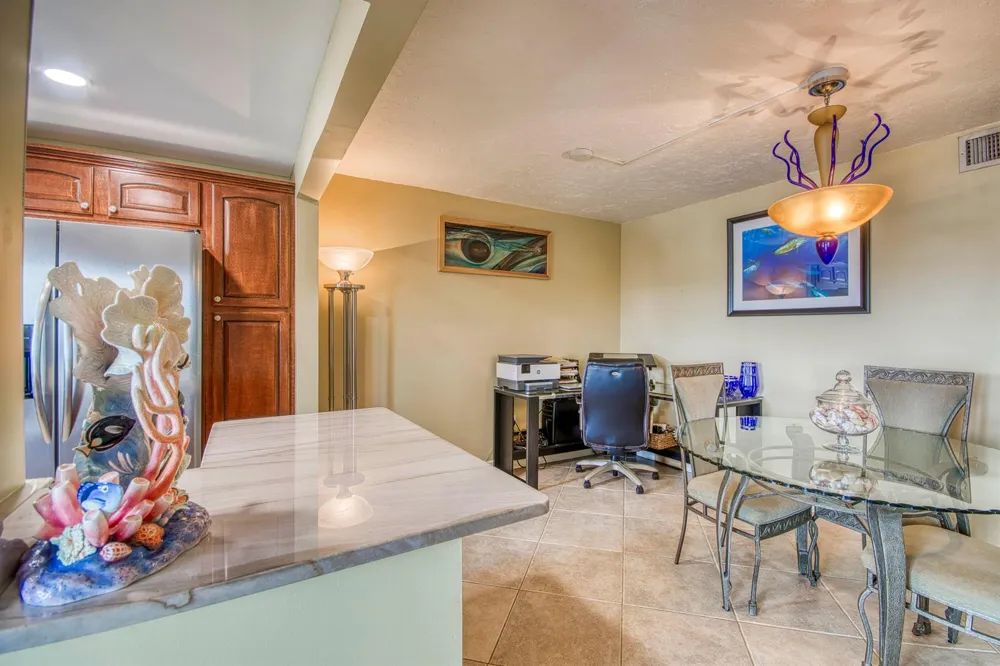 108 Paradise Harbour Boulevard #514 + Boat Slip 2 North Palm Beach, FL 33408