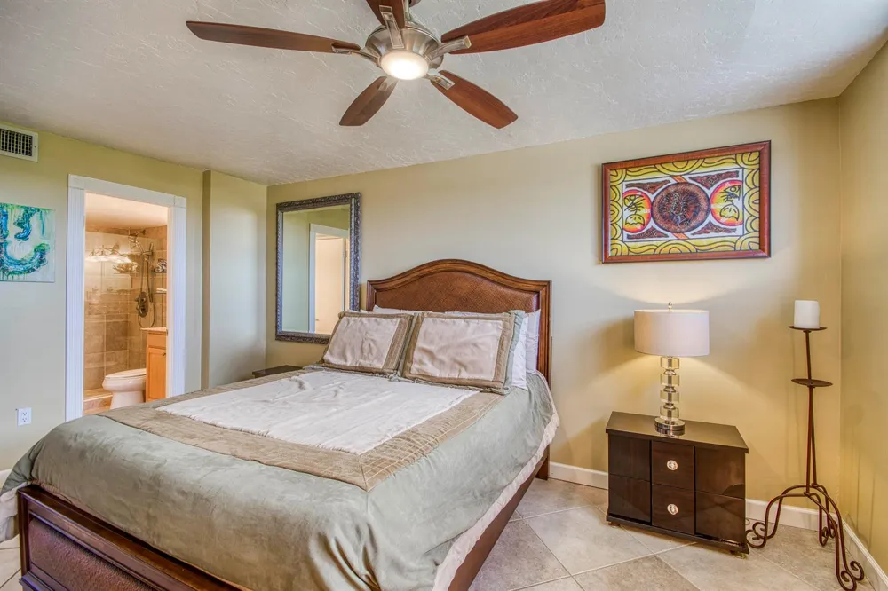 108 Paradise Harbour Boulevard #514 + Boat Slip 2 North Palm Beach, FL 33408