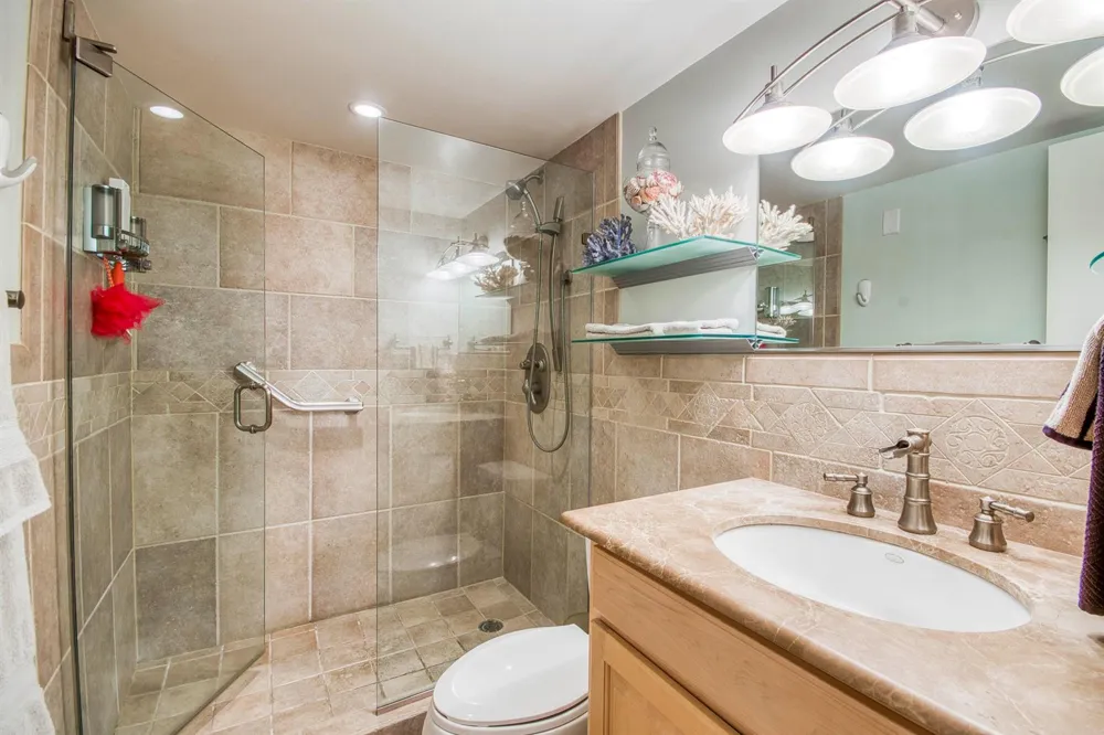 108 Paradise Harbour Boulevard #514 + Boat Slip 2 North Palm Beach, FL 33408