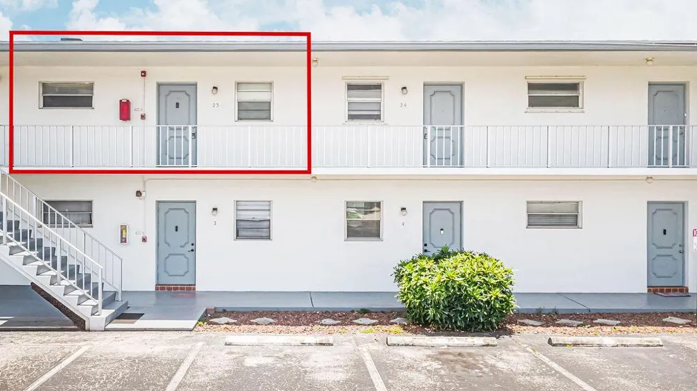 420 W PALM STREET #23 Lantana, FL 33462