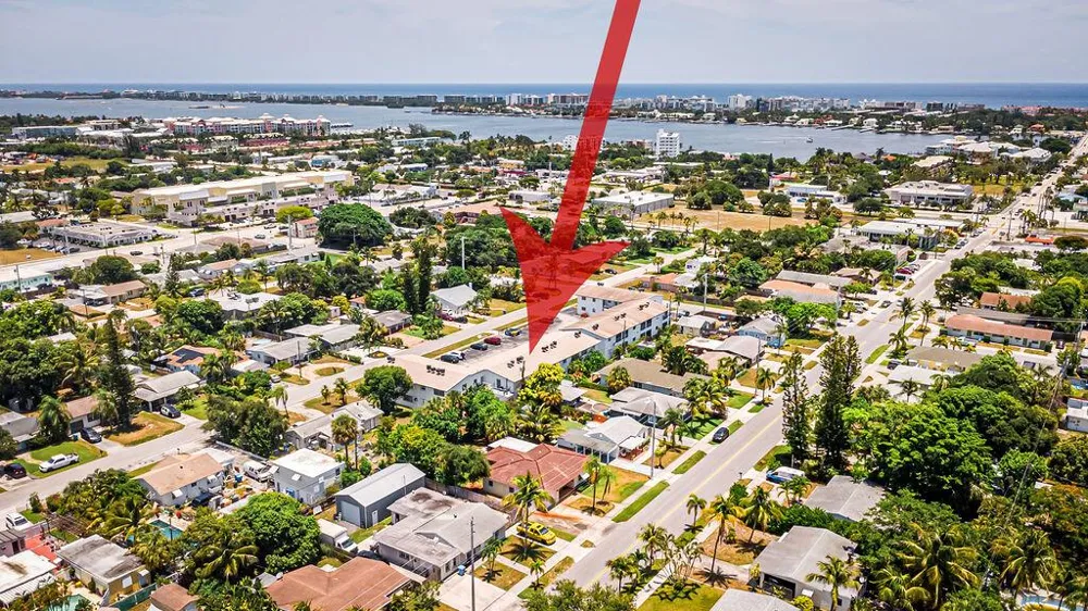 420 W PALM STREET #23 Lantana, FL 33462