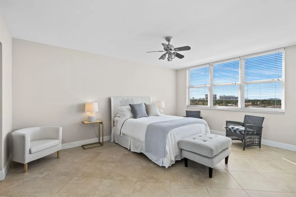 511 BAYSHORE DRIVE #810 Fort Lauderdale, FL 33304