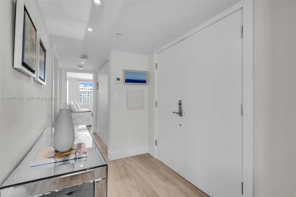 607 Ocean Dr #10K Key Biscayne, FL 33149