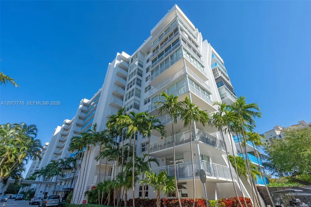 607 Ocean Dr #10K Key Biscayne, FL 33149
