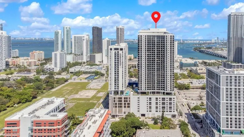 1600 NE 1st Ave #2811 Miami, FL 33132