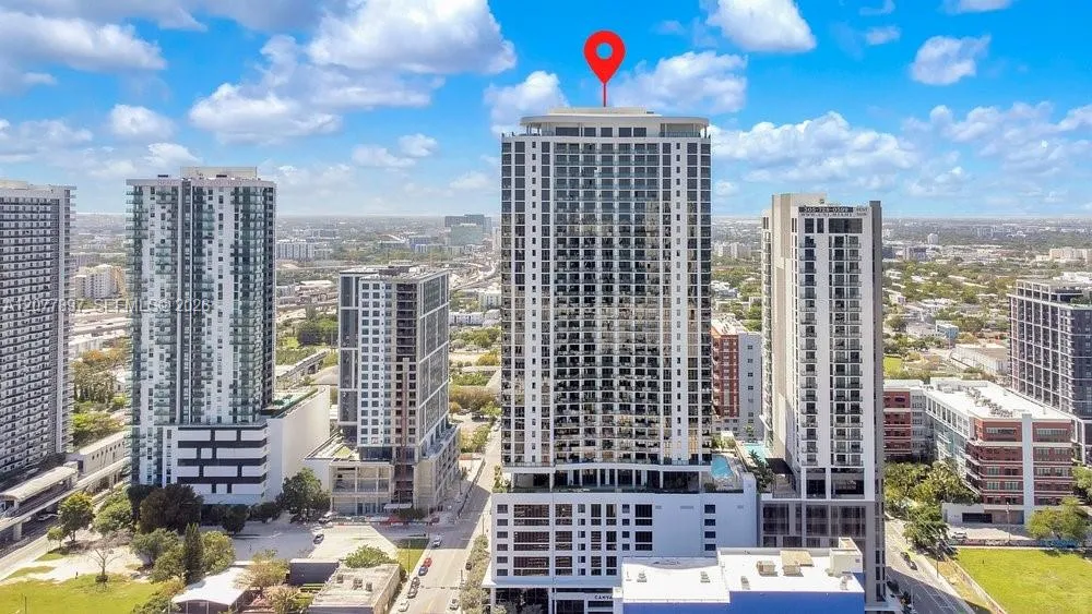 1600 NE 1st Ave #2811 Miami, FL 33132