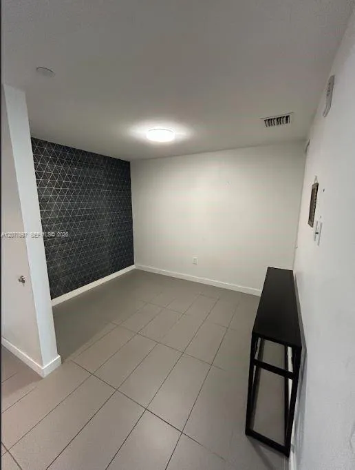 1600 NE 1st Ave #2811 Miami, FL 33132