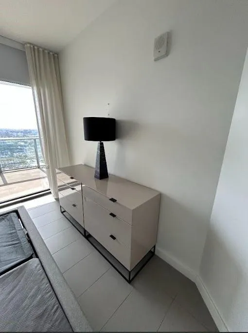 1600 NE 1st Ave #2811 Miami, FL 33132