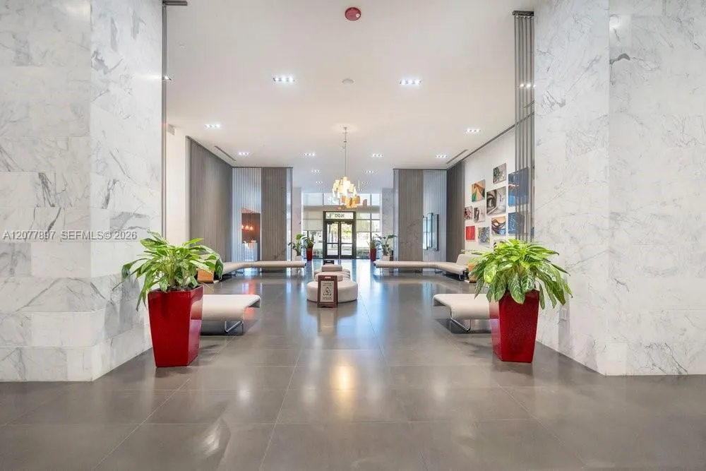 1600 NE 1st Ave #2811 Miami, FL 33132