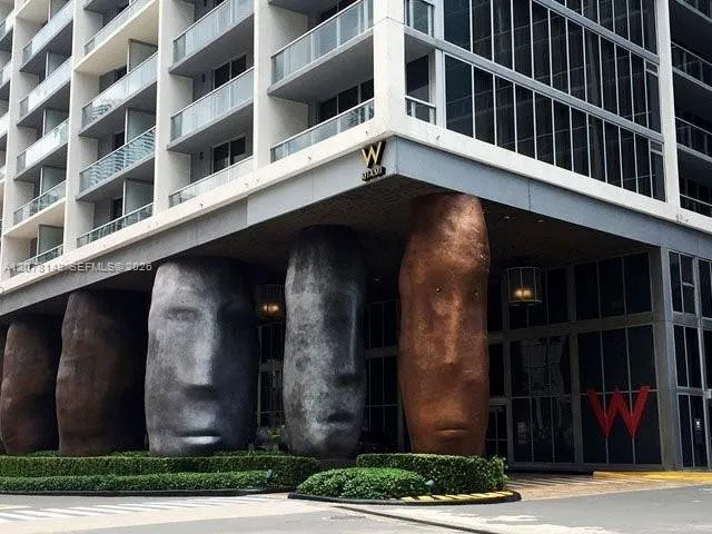 475 Brickell Ave #3908 Miami, FL 33131