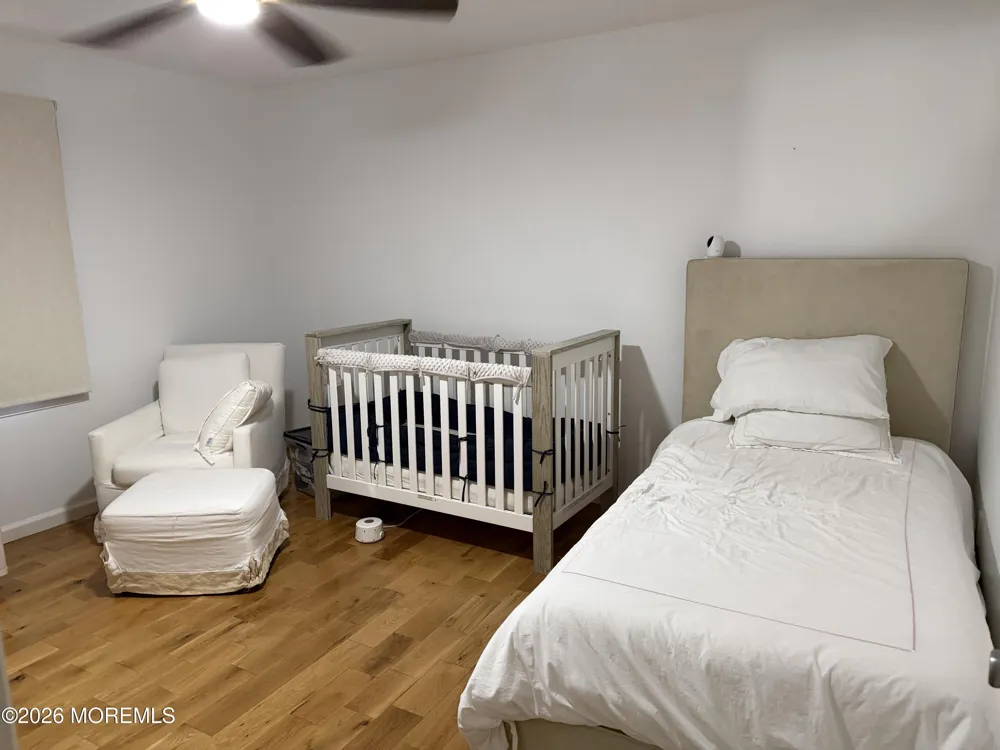 534 Apple Drive Oakhurst, NJ 07755
