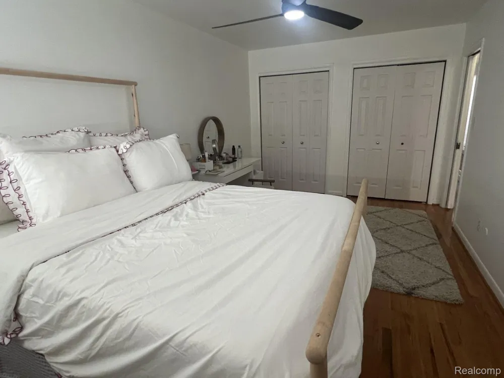 2820 Woodslee Drive #107 Royal Oak City, MI 48073